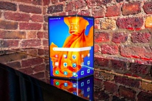 华为举办线上发布会，新款折叠屏手机不是最重磅产品