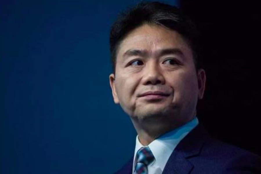 刘强东卸任一切