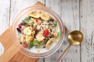 “躺瘦”的年轻人，“养肥”千亿代餐市场