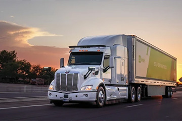 自动驾驶：先上市，后上路