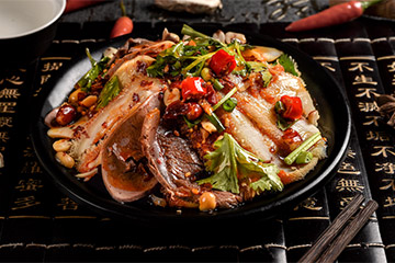 年卖30亿的凉菜店上市，卤味江湖起变局