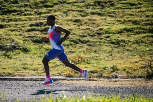 安踏携手贝克勒为中国长跑打造非洲基地共同开启非洲“高原C计划”