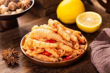 消费刺客|从“平民美食”到“天价佳肴”,谁拿走了我的“鸡爪自由”?