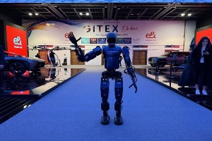 开普勒通用人形机器人先行者K2在GITEXGLOBAL2024首度公开亮相